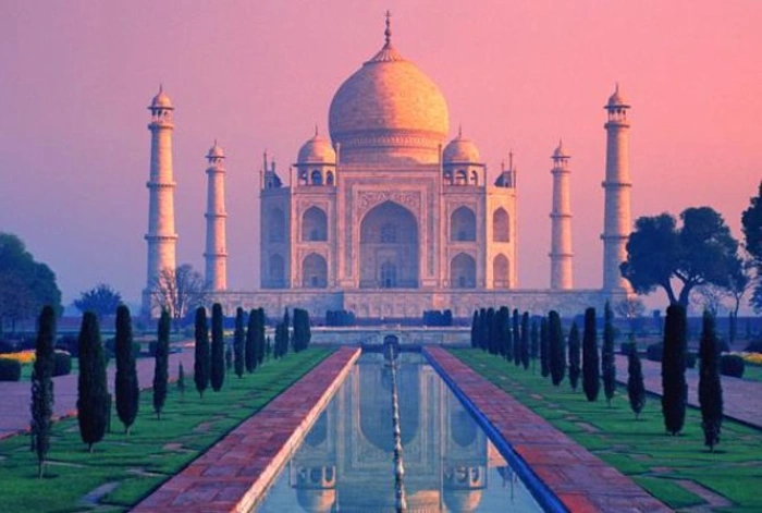 Sunrise Tour of Taj Mahal